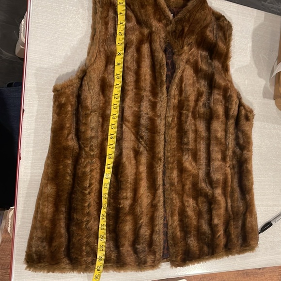 CHICO’S NWOT Size 3 (16-18) Faux Fur Vest Animal Print Lining • Super Soft • - Picture 11 of 15